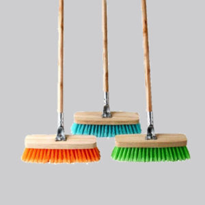 Grip Broom